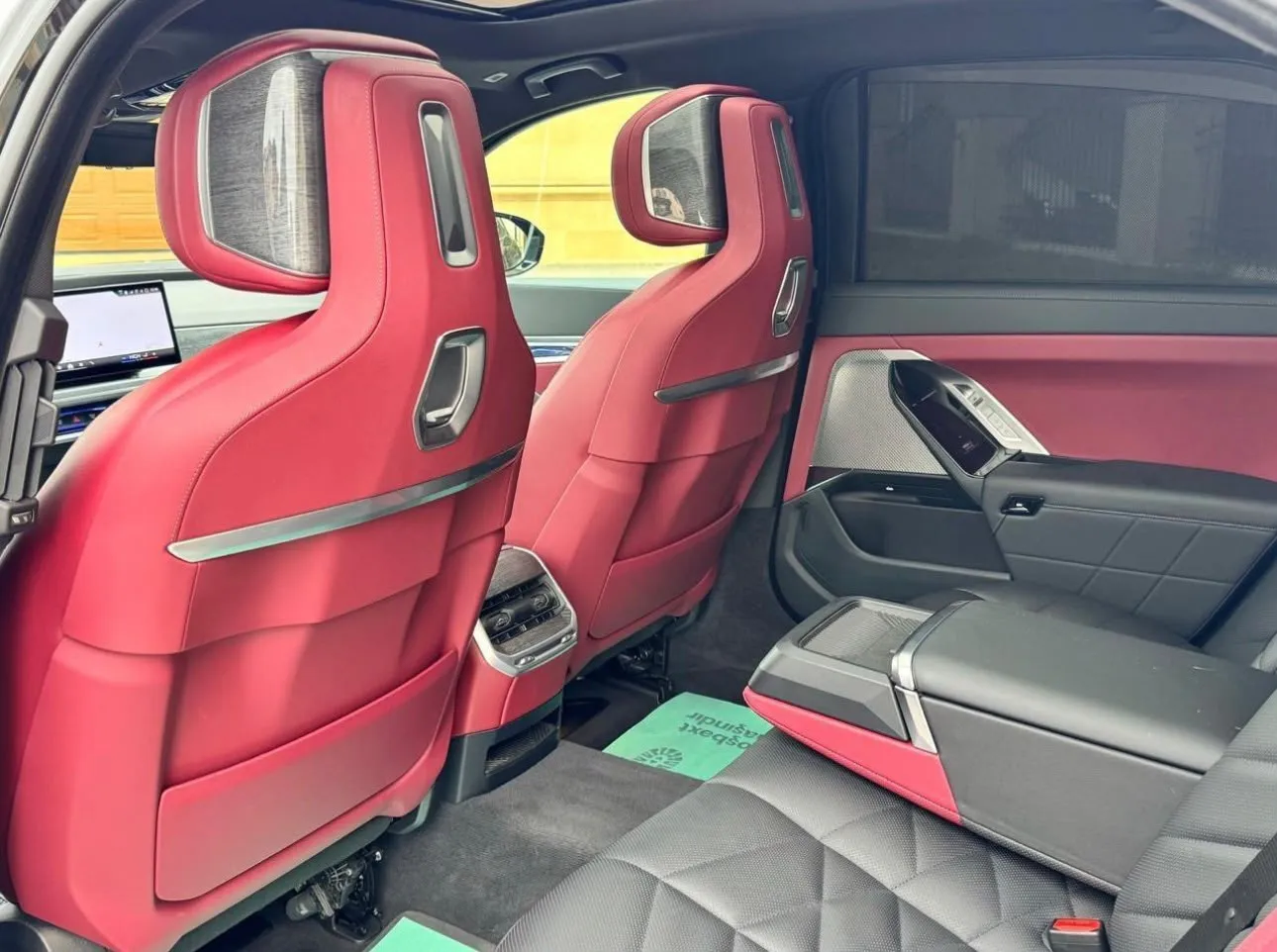 BMW 740i