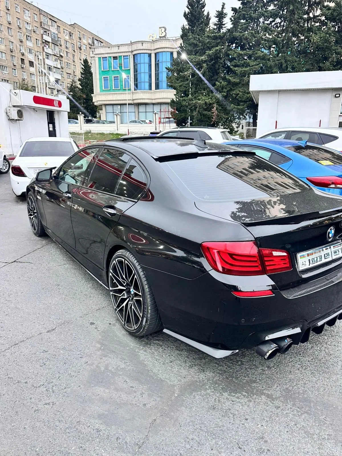 BMW 528
