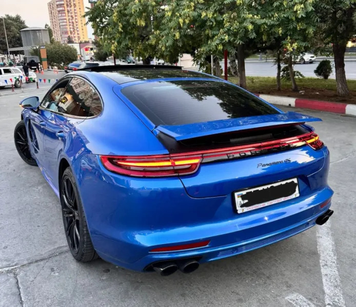 Porsche Panamera S 2023