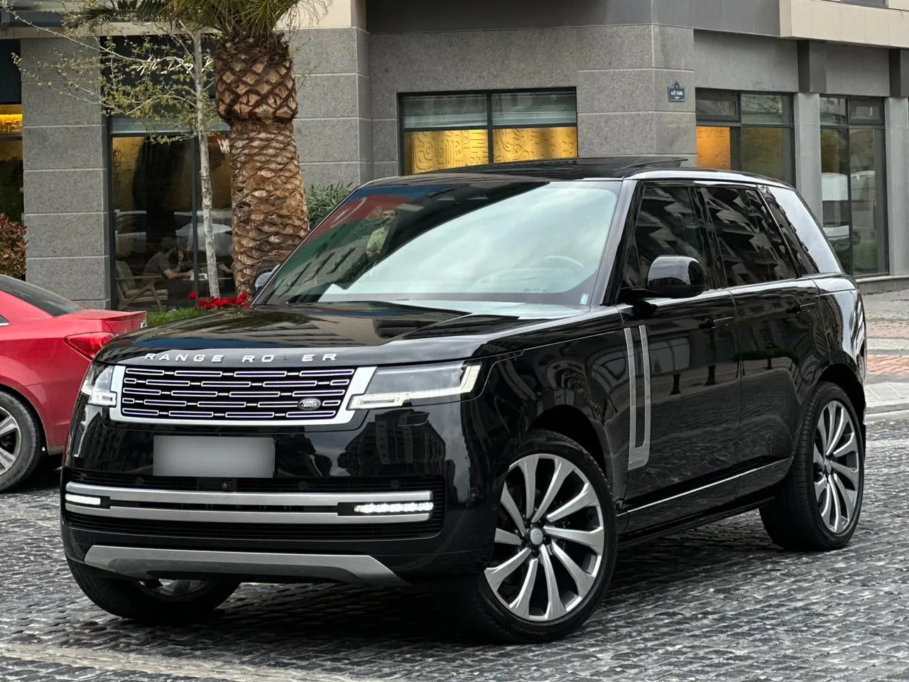 Range Rover Vogue 2025 P400